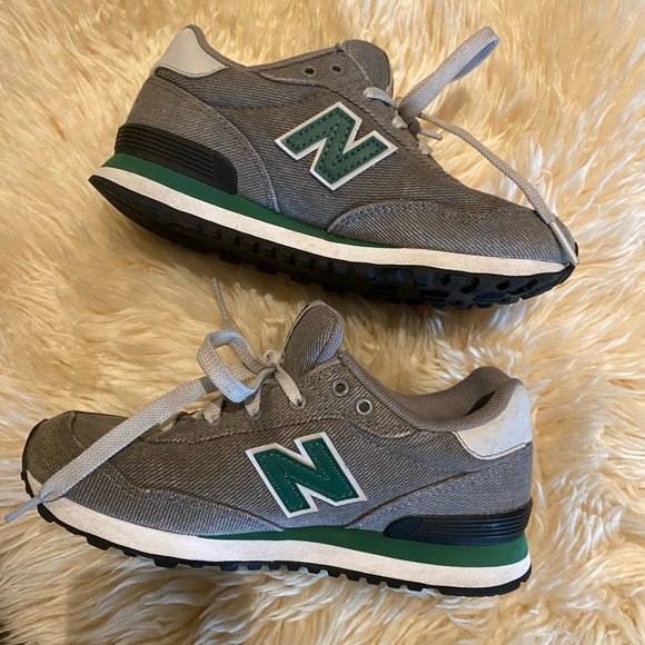 Slight Used Boys New Balance Runners - Picture 3 of 4